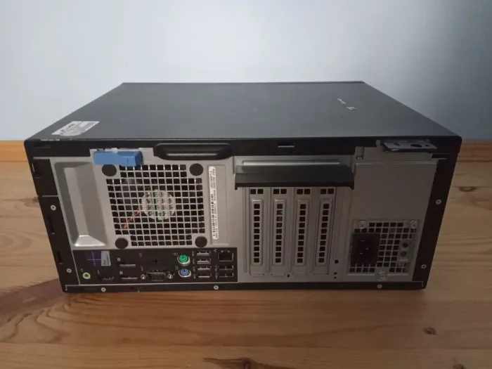 ПК Dell OptiPlex 5040 Tower / Intel Core i3-6100 (2 (4) ядра по 3.7 GHz) / 4 GB DDR3 / 500 GB HDD / Intel HD Graphics 530 / DVD-RW б/в - зображення 3