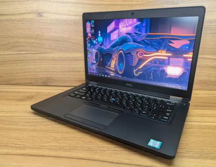 Ультрабук Dell Latitude 5480 / 14" (1366x768) TN / Intel Core i5-6440HQ (4 ядра по 2.6 - 3.5 GHz) / 8 GB DDR4 / 240 GB SSD / Intel HD Graphics 530 / WebCam / Windows 10 б/в - зображення 5