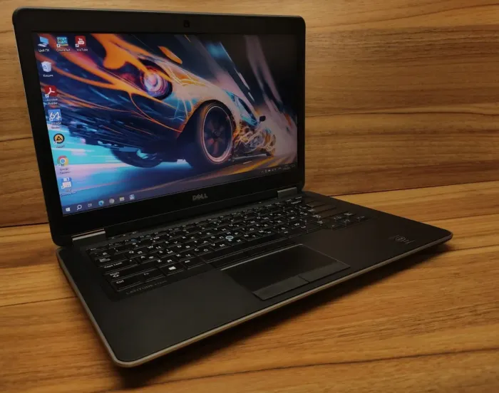 Ноутбук Б-клас Dell Latitude E7440 / 14" (1366x768) TN / Intel Core i7-4600U (2 (4) ядра по 2.1 - 3.3 GHz) / 8 GB DDR3 / 256 GB SSD / Intel HD Graphics 4400 / WebCam / Windows 10 б/в - зображення 6