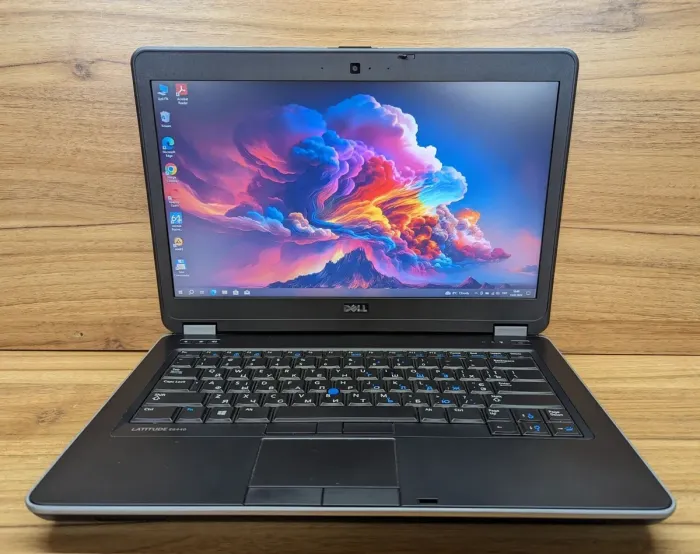 Ноутбук Б-класс  Dell Latitude E6440 / 14" (1600x900) TN / Intel Core i5-4300M (2 (4) ядра по 2.6 - 3.3 GHz) / 8 GB DDR3 / 256 GB SSD / Intel HD Graphic 4600 / WebCam / Windows 10 б/в - зображення 2
