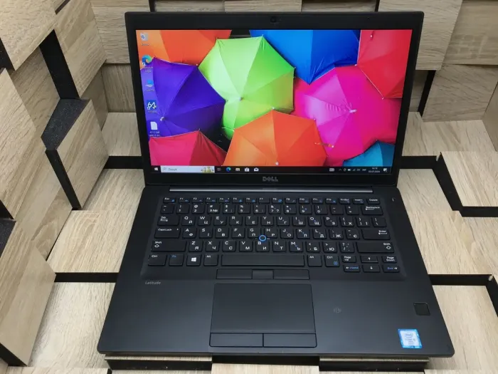 Ультрабук Б-клас Dell Latitude 7480 / 14" (1920x1080) IPS / Intel Core i5-6300U (2 (4) ядра по 2.4 - 3.0 GHz) / 8 GB DDR4 / 256 GB SSD / Intel HD Graphics 520 / WebCam б/в - зображення 2