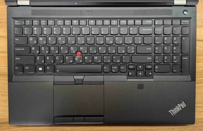 Мобільна робоча станція Lenovo ThinkPad P53 / 15.6" (1920x1080) IPS / Intel Core i7-9850H (6 (12) ядер по 2.6 - 4.6 GHz) / 32 GB DDR4 / 1000 GB SSD / nVidia Quadro T2000, 4 GB GDDR5, 128-bit / WebCam / Fingerprint / Windows 10 б/в - зображення 3