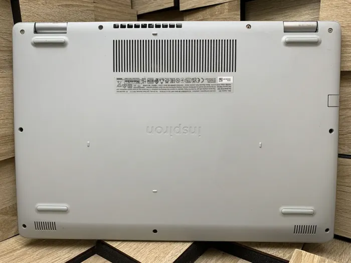 Ультрабук Б-клас Dell Inspiron 15 5593 / 15.6" (1920x1080) IPS / Intel Core i7-1065G7 (4 (8) ядра по 1.3 - 3.9 GHz) / 8 GB DDR4 / 256 GB SSD / nVidia GeForce MX230, 2 GB GDDR5, 64-bit / WebCam / Windows 10 б/в - зображення 9