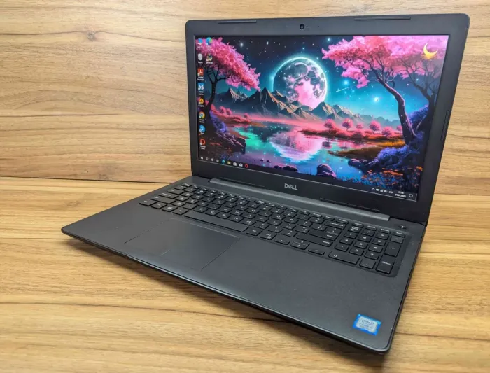 Ноутбук Dell Latitude 3590 / 15.6" (1920x1080) IPS / Intel Core i7-8550U (4 (8) ядра по 1.8 - 4.0 GHz) / 16 GB DDR4 / 512 GB SSD / AMD Radeon 530, 2 GB GDDR5, 64-bit / WebCam / Windows 10 б/в - зображення 5