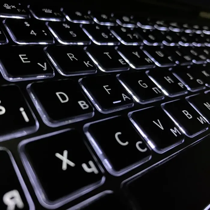 Ультрабук Dell Latitude 5520 / 15.6" (1920x1080) IPS / Intel Core i5-1135G7 (4 (8) ядра по 2.4 - 4.2 GHz) / 16 GB DDR4 / 240 GB SSD / Intel Iris Xe Graphics / WebCam / HDMI б/в - зображення 6