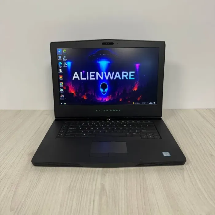 Ігровий ноутбук Б-класу Dell Alienware 15 R3 / 15.6" (1920x1080) IPS / Intel Core i5-6300HQ (4 ядра по 2,3 - 3,2 ГГц) / 16 ГБ DDR4 / 256 ГБ SSD NVMe / nVidia GeForce GTX 1060, 6 ГБ GDDR5, 192-біт / WebCam б/в - зображення 2