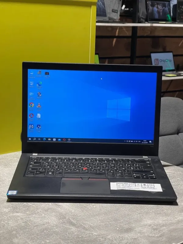 Ультрабук Lenovo ThinkPad T480 / 14" (1920x1080) IPS / Intel Core i5-8250U (4 (8) ядра по 1.6 - 3.4 GHz) / 8 GB DDR4 / 120 GB SSD / Intel UHD Graphics 620 / WebCam б/в - зображення 2