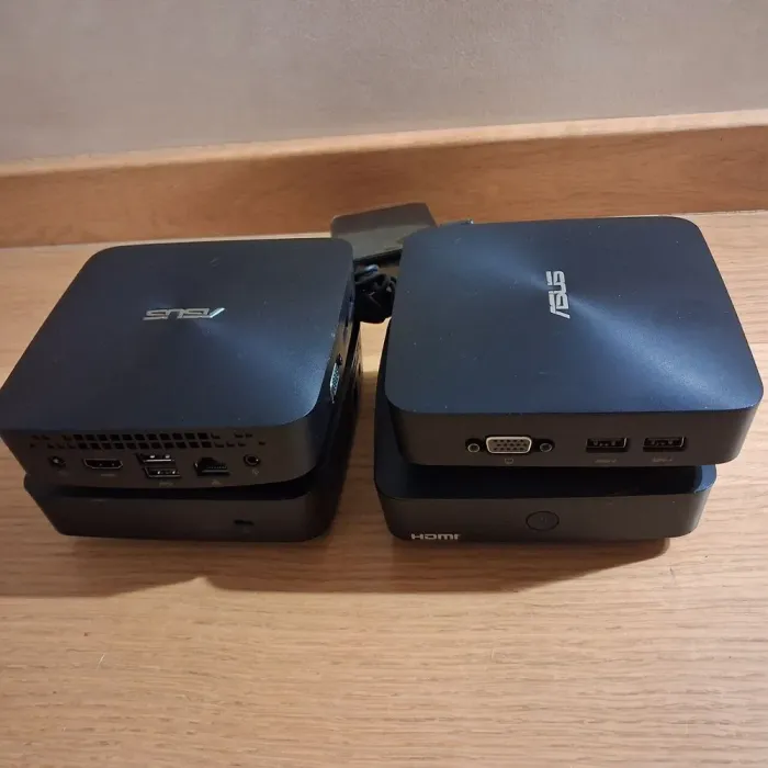 Неттоп Asus VivoMini UN45 USFF / Intel Celeron N3000 (2 ядра по 1.04 - 2.08 GHz) / 4 GB DDR3 / 128 GB SSD / Intel HD Graphics / HDMI / Wi-Fi б/в - зображення 2