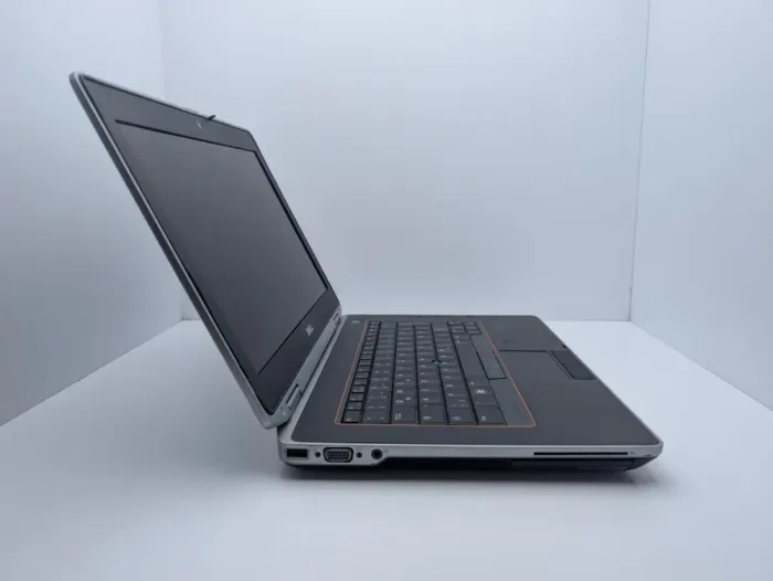 Ноутбук Dell Latitude E6420 / 14" (1600x900) TN / Intel Core i7-2620M (2 (4) ядра по 2.7 - 3.4 GHz) / 8 GB DDR3 / 128 GB SSD / Intel HD Graphics 3000 / WebCam б/в - зображення 5