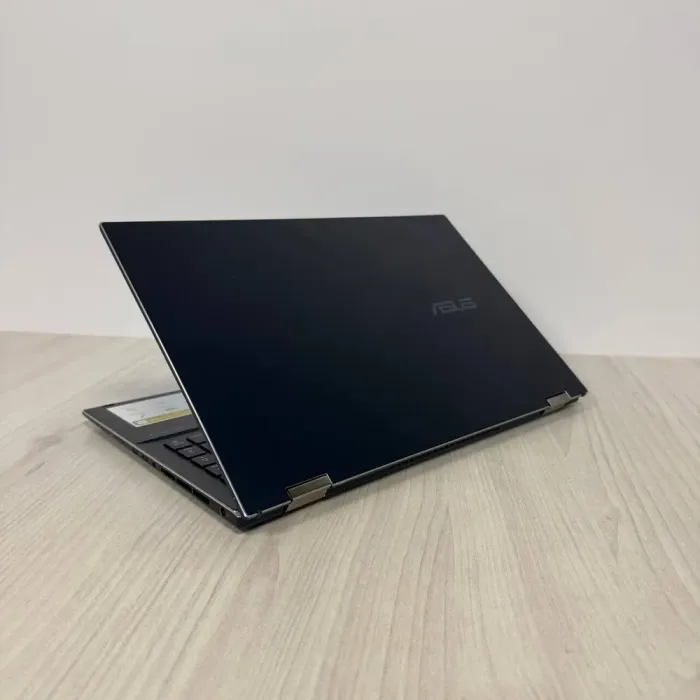 Ультрабук-трансформер Б-клас Asus Zenbook Pro 15 Flip Q529ZA / 15.6" (2880x1620) OLED / Intel Core i7-12700H (14 (20) ядер по 3.5 - 4.7 GHz) / 16 GB DDR5 / 512 GB SSD NVMe / Intel Iris Xe Graphics / WebCam б/в - зображення 6