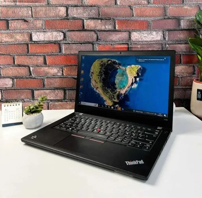 Ультрабук Lenovo ThinkPad A485 / 14" (1920x1080) IPS / AMD Ryzen 5 2500U (4 (8) ядра по 2.0 - 3.6 GHz) / 16 GB DDR4 / 256 GB SSD M.2 / AMD Radeon RX Vega 8 Graphics / WebCam / Win 10 Pro б/в - зображення 5