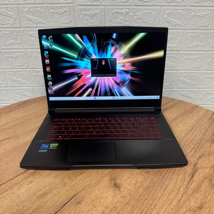 Ігровий ноутбук MSI Thin GF63 12VF / 15.6" (1920x1080) IPS / Intel Core i7-12650H (10 (16) ядер по 3.5 - 4.7 GHz) / 16 GB DDR4 / 512 GB SSD / nVidia GeForce RTX 4060, 8 GB GDDR6, 128-bit / WebCam б/в - зображення 2