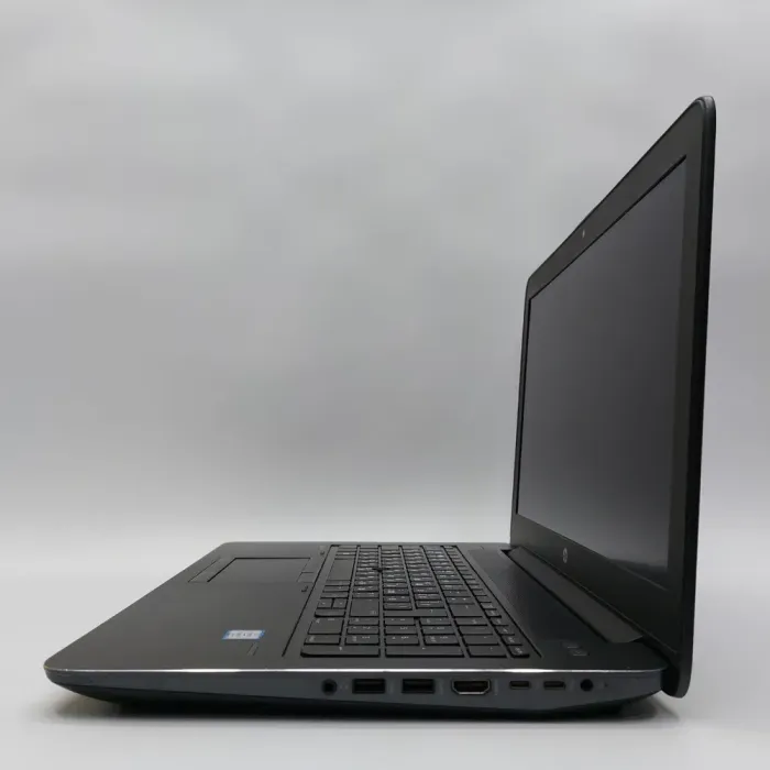 Мобільна робоча станція HP ZBook 15 G3 / 15.6" (1920x1080) TN / Intel Core i7-6820HQ (4 (8) ядра по 2.7 - 3.6 GHz) / 32 GB DDR4 / 512 GB SSD / nVidia Quadro M1000M, 2 GB DDR5, 128-bit / WebCam / Win 11 Pro б/в - зображення 5