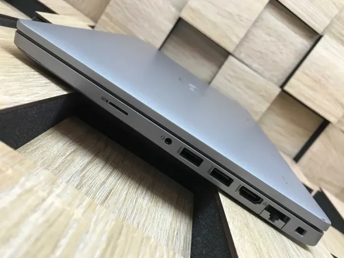 Ультрабук Б-клас Dell Latitude 5420 / 14" (1920x1080) IPS Touch / Intel Core i5-1145G7 (4 (8) ядра по 2.6 - 4.4 GHz) / 8 GB DDR4 / 256 GB SSD M.2 / Intel Iris Xe Graphics / WebCam / Windows 10 б/в - зображення 6