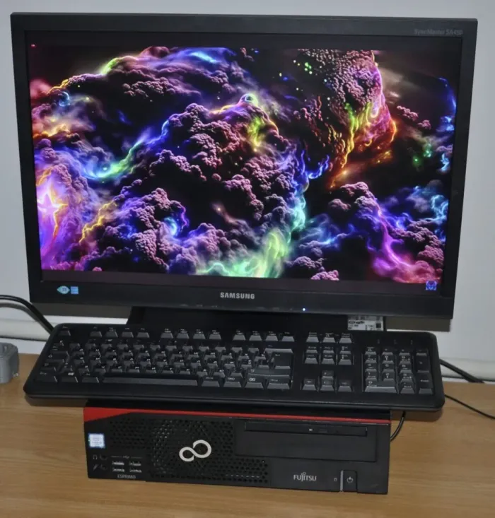 Комплект ПК: Fujitsu Esprimo D756 E85 SFF / Intel Core i5-6500 (4 ядра по 3.2 - 3.6 GHz) / 8 GB DDR4 / 120 GB SSD / Intel HD Graphics 530 / DVD-ROM + Монитор Б-класс Samsung SyncMaster S22A450BW / 22" (1680x1050) TN / VGA, DVI б/в - зображення 9