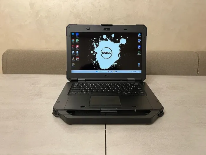 Захищений ноутбук Dell Latitude 5420 Rugged / 14" (1920x1080) IPS Touch / Intel Core i5-8350U (4 (8) ядра по 1,7 - 3,6 ГГц) / 16 ГБ DDR4 / 256 ГБ SSD M.2 / Intel UHD Graphics 620 / WebCam / Два АКБ б/в - зображення 2