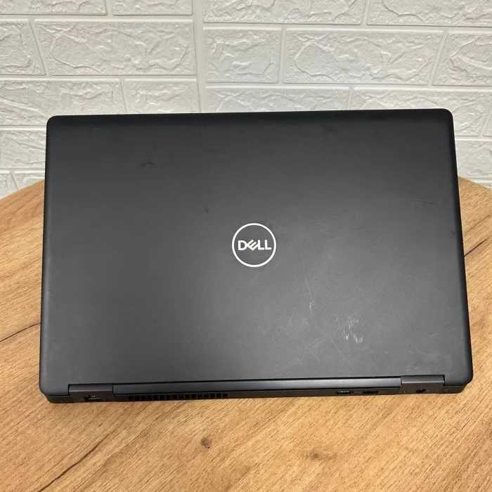 Ультрабук Б-клас Dell Latitude 5591 / 15.6" (1366x768) TN / Intel Core i5-8400H (4 (8) ядра по 2.5 - 4.2 GHz) / 8 GB DDR4 / 256 GB SSD NVMe / Intel UHD Graphics 630 / WebCam б/в - зображення 3