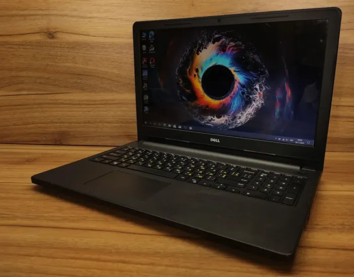 Ноутбук Dell Inspiron 15-3558 / 15.6" (1366x768) TN / Intel Core i3-5015U (2 (4) ядра по 2.1 GHz) / 8 GB DDR3 / 256 GB SSD / Intel HD Graphics 5500 / WebCam / Windows 10 б/в - зображення 5