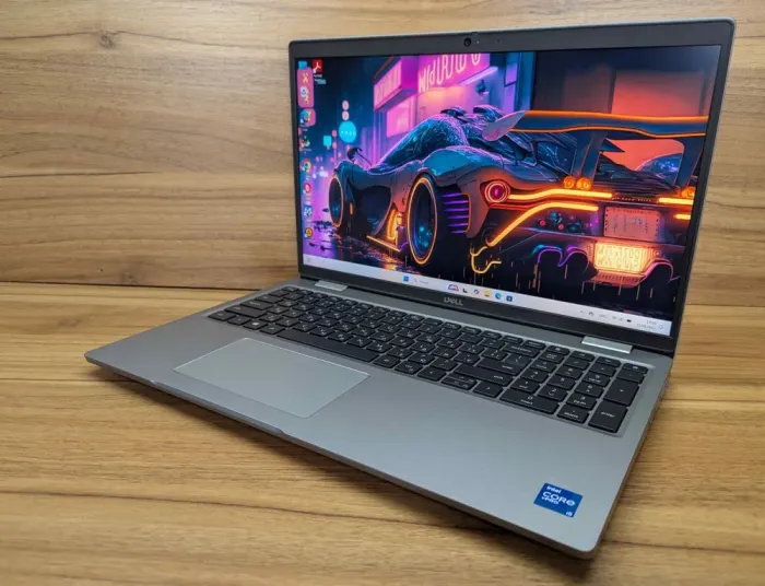 Ультрабук Б-клас Dell Precision 3560 / 15.6" (1920x1080) IPS / Intel Core i5-1145G7 (4 (8) ядра по 2.6 - 4.4 GHz) / 8 GB DDR4 / 256 GB SSD / Intel Iris Xe Graphics / WebCam / Windows 11 б/в - зображення 5