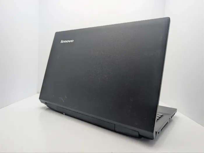 Ноутбук Lenovo B590 / 15.6" (1366x768) TN / Intel Pentium 2020M (2 ядра по 2.4 GHz) / 6 GB DDR3 / 500 GB HDD / Intel HD Graphics / WebCam / DVD-ROM / АКБ не тримає заряд б/в - зображення 8