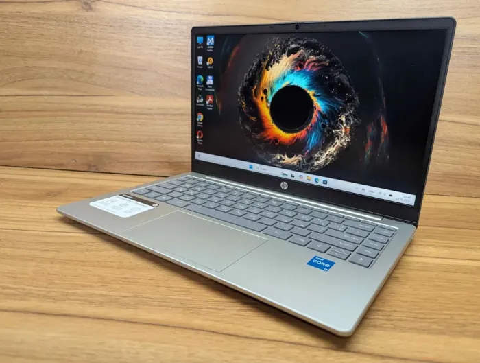 Ультрабук HP 14-ep0033cl / 14" (1920x1080) IPS / Intel Core i3-1315U (6 (8) ядер по 3.3 - 4.5 GHz) / 16 GB DDR4 / 512 GB SSD / Intel UHD Graphics / WebCam / Windows 11 б/в - зображення 5