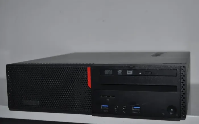 Комп'ютер Lenovo ThinkCentre M700 SFF / Intel Core i5-6400 (4 ядра по 2.7 - 3.3 GHz) / 16 GB DDR4 / 240 GB SSD / Intel HD Graphics 530 / DVD-ROM / Windows 11 Pro б/в - зображення 3