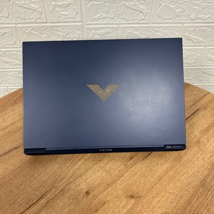 Ігровий ноутбук Б-клас HP Victus 16-d0013dx / 16.1" (1920x1080) IPS / Intel Core i7-9750H (6 (12) ядер по 2.6 - 4.5 GHz) / 8 GB DDR4 / 256 GB SSD / nVidia GeForce RTX 3050, 4 GB GDDR6, 128-bit / WebCam б/в - зображення 3