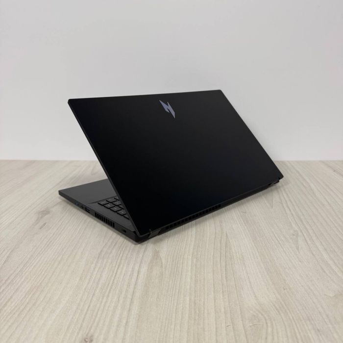 Ігровий ноутбук Acer Nitro V15 ANV15-41 / 15.6" (1920x1080) IPS / AMD Ryzen 7 7735HS (8 (16) ядер по 3.2 - 4.75 GHz) / 16 GB DDR5 / 1000 GB SSD NVMe / nVidia GeForce RTX 4060, 8 GB GDDR6, 128-bit / WebCam б/в - зображення 6