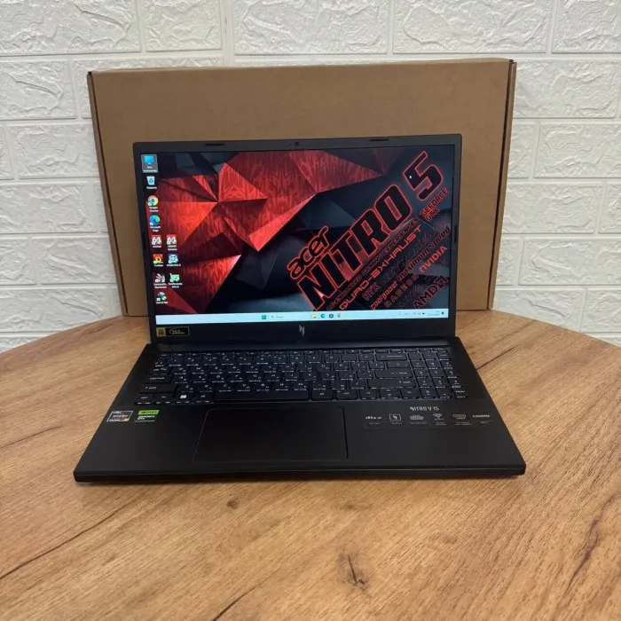 Ігровий ноутбук Acer Nitro V15 ANV15-41 / 15.6" (1920x1080) IPS / AMD Ryzen 5 7535HS (6 (12) ядер по 3.3 - 4.55 GHz) / 32 GB DDR5 / 512 GB SSD / nVidia GeForce RTX 4050, 6 GB GDDR6, 96-bit / WebCam б/в - зображення 2