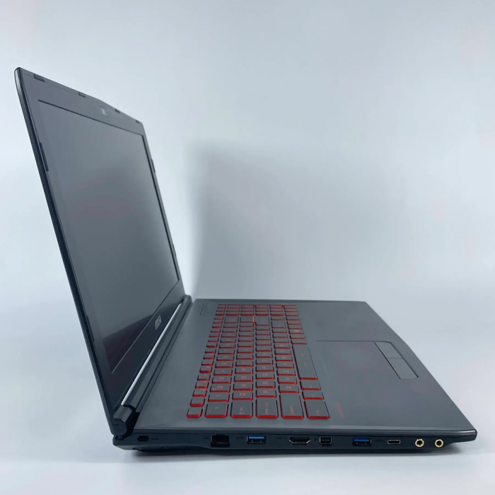 Ігровий ноутбук MSI GV62 8RE / 15,6" (1920x1080) IPS / Intel Core i5-8300H (4 (8) ядра по 2,3 - 4,0 ГГц) / 16 ГБ DDR4 / 512 ГБ SSD / nVidia GeForce GTX 1060, 3 ГБ GDDR5, 192-біт / Веб-камера / HDMI б/в - зображення 4