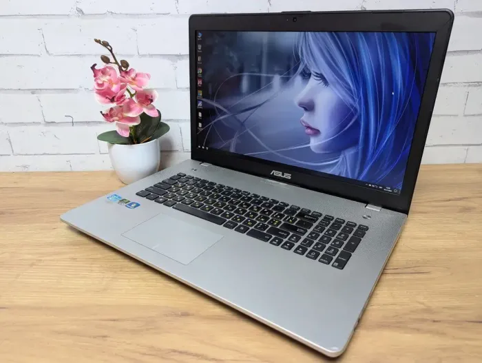 Ноутбук Б-клас Asus N76V / 17.3" (1920x1080) TN / Intel Core i7-3610QM (4 (8) ядра по 2.3 - 3.3 GHz) / 12 GB DDR3 / 128 GB SSD + 750 GB HDD / nVidia GeForce GT 630M, 1 GB GDDR5, 128-bit / WebCam / DVD-ROM б/в - зображення 7