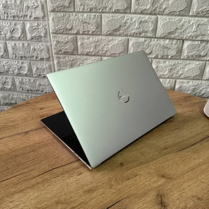 Ігровий ноутбук Б-клас Dell XPS 15 9500 / 15.6" (3840x2400) IPS Touch / Intel Core i7-10750H (6 (12) ядра по 2.6 - 5.0 GHz) / 16 GB DDR4 / 512 GB SSD / nVidia GeForce GTX 1650 Ti, 4 GB GDDR6, 128-bit / WebCam б/в - зображення 6