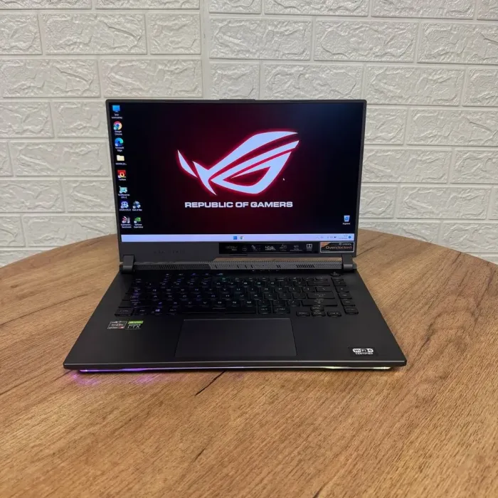 Ігровий ноутбук Asus ROG Strix G15 G512QR / 15.6" (1920x1080) IPS / AMD Ryzen 9 5900HX (8 (16) ядер по 3.3 - 4.6 GHz) / 16 GB DDR4 / 1000 GB SSD / nVidia GeForce RTX 3070, 8 GB GDDR6, 256-bit б/в - зображення 2