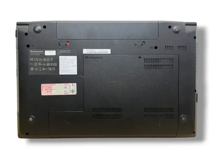 Ноутбук Lenovo B590 / 15.6" (1366x768) TN / Intel Celeron 1000M (2 ядра по 1.8 GHz) / 4 GB DDR3 / 120 GB SSD / nVidia GeForce GT 720M, 1 GB DDR3, 64-bit / WebCam б/в - зображення 5