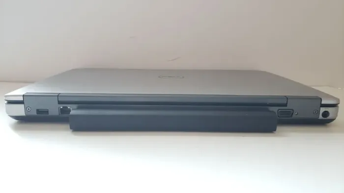 Ігровий ноутбук Dell Latitude E6540 / 15.6" (1920x1080) TN / Intel Core i7-4800MQ (4 (8) ядра по 2.7 - 3.7 GHz) / 16 GB DDR3 / 256 GB SSD + 750 GB HDD / AMD Radeon HD 8790M, 2 GB GDDR5, 128-bit / WebCam б/в - зображення 6