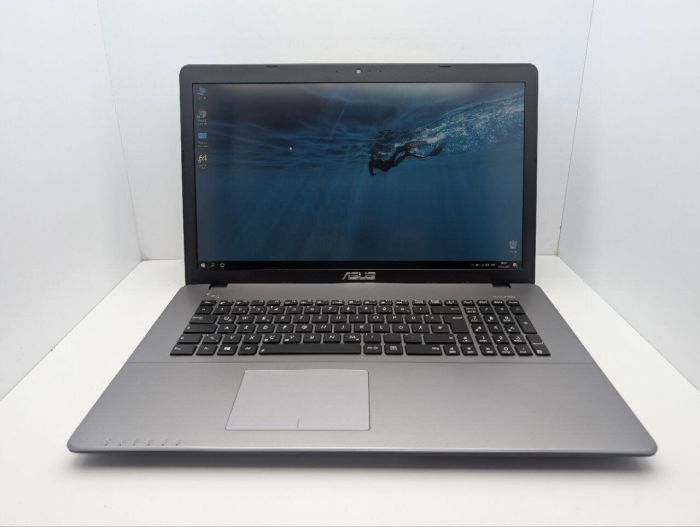 Ноутбук Asus X750 / 17.3'' (1600x900) TN / Intel Core i5-4200U (2 (4) ядра по 1.6 - 2.6 GHz) / 16 GB DDR3 / 1000 GB HDD / nVidia GeForce GT 740M, 2 GB GDDR3, 64-bit / WebCam / DVD-ROM б/в - зображення 2