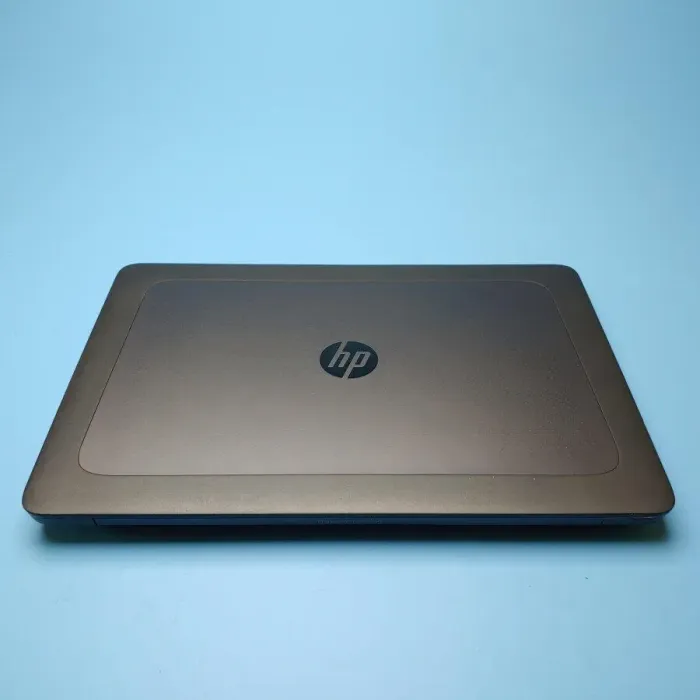 Мобільна робоча станція HP ZBook 15 G3 / 15.6" (1920x1080) TN / Intel Core i7-6700HQ (4 (8) ядра по 2.6 - 3.5 GHz) / 8 GB DDR4 / 240 GB SSD / nVidia Quadro M10 -bit / WebCam / Win 10 Pro б/в - зображення 3
