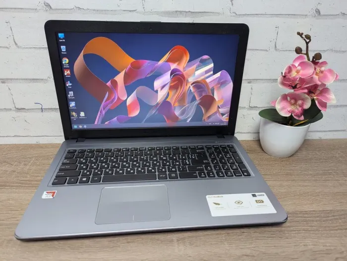 Ноутбук Б-клас Asus VivoBook A540B / 15.6" (1920x1080) TN / AMD A9-9425 (2 ядра по 3.1 - 3.7 GHz) / 16 GB DDR3 / 360 GB SSD / AMD Radeon R5 Graphics / WebCam б/в - зображення 2