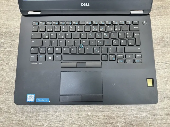 Ноутбук Dell Latitude E7470 / 14" TN / Intel Core i5-6300U (2(4) ядра по 2.4-3GHz) / 8GB DDR4 / 512GB SSD / HD Graphics 520 / WebCam / Win 10 Pro б/в - зображення 3