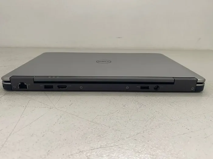 Нетбук Б-клас Dell Latitude E7240 / 12.5" (1366x768) TN / Intel Core i7-4600U (2 (4) ядра по 2.1 - 3.3 GHz) / 8 GB DDR3 / 256 GB SSD / Intel HD Graphics 4400 / WebCam б/в - зображення 6