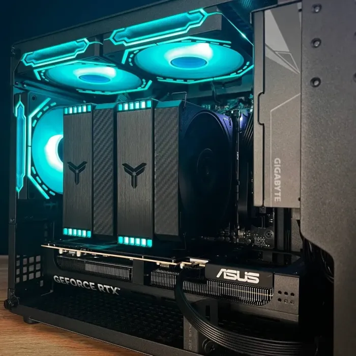 Збірка на замовлення ігровий ПК Jonsbo Z20 Black Tower / AMD Ryzen 7 9700X (8 (16) ядер по 3,8 - 5,5 ГГц) / 32 ГБ DDR5 / 1000 ГБ SSD M.2 / nVidia GeForce RTX 5070 Ti, 16 ГБ GDDR7, 256-bit / 750 Вт - зображення 4