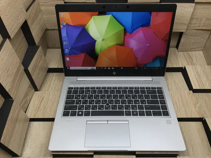 Ультрабук HP EliteBook 840 G6 / 14" (1920x1080) IPS Touch / Intel Core i7-8665U (4 (8) ядра по 1.9 - 4.8 GHz) / 8 GB DDR4 / 256 GB SSD M.2 / Intel UHD Graphics 620 / WebCam / Fingerprint / HDMI б/в - зображення 2