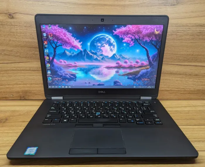 Ультрабук Dell Latitude E7470 / 14" (1600x900) TN / Intel Core i5-6300U (2 (4) ядра по 2.4 - 3.0 GHz) / 8 GB DDR4 / 256 GB SSD / Intel HD Graphics 520 / WebCam / Windows 10 б/в - зображення 2