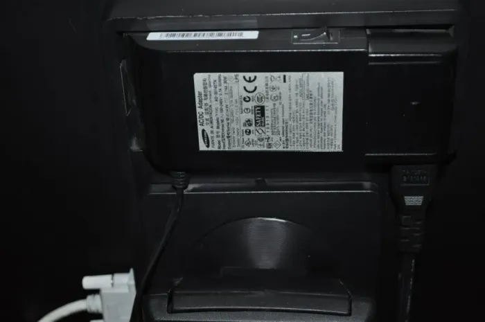 Монітор Б-клас Samsung SyncMaster S22A450BW/22" (1680x1050) TN/VGA, DVI/VESA 100x100 + Кабелі (VGA або DVI на вибір), блок живлення та кабель живлення б/в - зображення 14