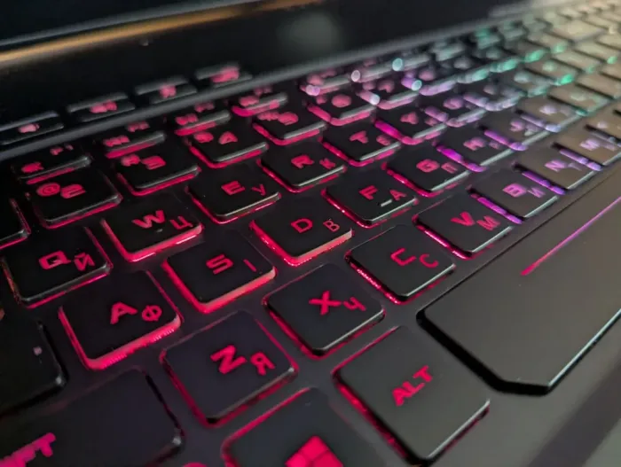 Ігровий ноутбук Asus ROG GU501GM / 15.6" (1920x1080) IPS / Intel Core i7-8750H (6 (12) ядер по 2,2 - 4,1 ГГц) / 32 ГБ DDR4 / 256 ГБ SSD + 1000 ГБ HDD / nVidia GeForce GTX 1060, 6 ГБ GDDR5, 192-біт / WebCam / Windows 10 б/в - зображення 6