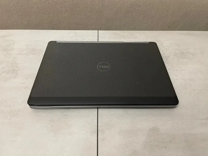Робоча станція Б-клас Dell Precision 7510 / 15.6" IPS / Core i7-6820HQ (4(8) ядра по 2.7-3.6GHz) / 16GB DDR4 / 256GB SSD / Quadro M1000M, 2GB GDDR5, 128-bit / WebCam / miniDP / HDMI б/в - зображення 8