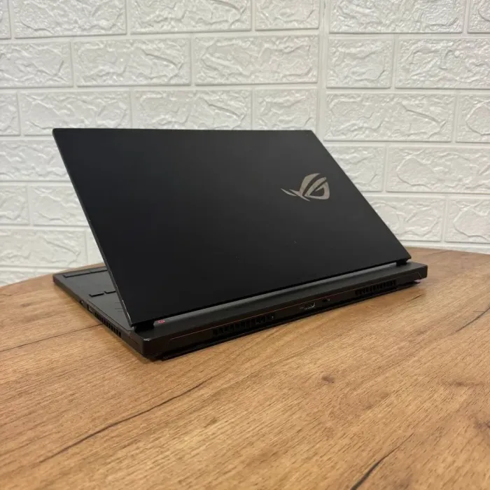 Ігровий ноутбук Б-клас Asus ROG Zephyrus GX531GW / 15.6" (1920x1080) IPS / Intel Core i7-9750H (6 (12) ядер по 2.6 - 4.5 GHz) / 16 GB DDR4 / 512 GB SSD / nVidia GeForce RTX 2070 Max-Q, 8 GB GDDR6, 256-bit / WebCam б/в - зображення 6
