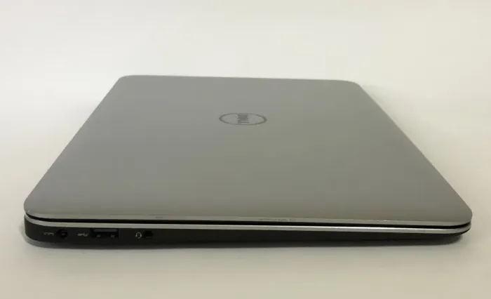 Ультрабук Б-клас Dell XPS 13 L322X / 13.3" (1920x1080) IPS / Intel Core i5-3337U (2 (4) ядра по 1.8 - 2.7 GHz) / 8 GB DDR3 / 128 GB SSD / Intel HD Graphics 4000 / WebCam / Win 10 Pro б/в - зображення 4