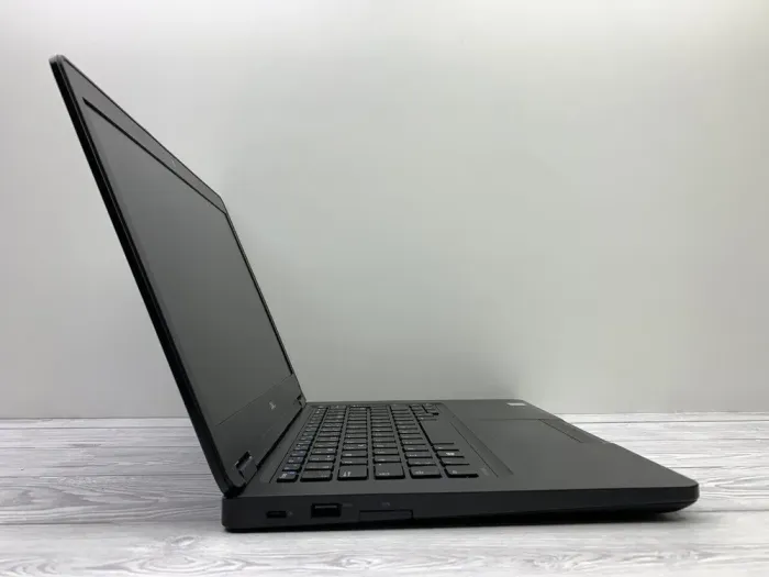 Ультрабук Б-клас Dell Latitude 5480 / 14" (1366x768) TN / Intel Core i5-6200U (2 (4) ядра по 2.3 - 2.8 GHz) / 8 GB DDR4 / 128 GB SSD / Intel HD Graphic 620 / WebCam б/в - зображення 7