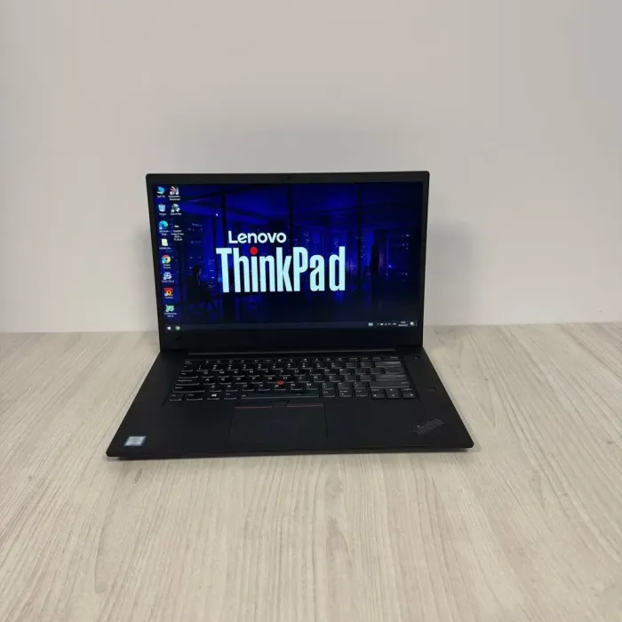 Мобільна робоча станція Б-класу Lenovo ThinkPad P15 Gen 1 / 15.6" (1920x1080) IPS / Intel Core i7-8850H (6 (12) ядер по 2,6 - 4,3 ГГц) / 16 ГБ DDR4 / 256 ГБ SSD NVMe / nVidia Quadro P1000, 4 ГБ GDDR5, 128-біт / WebCam б/в - зображення 2